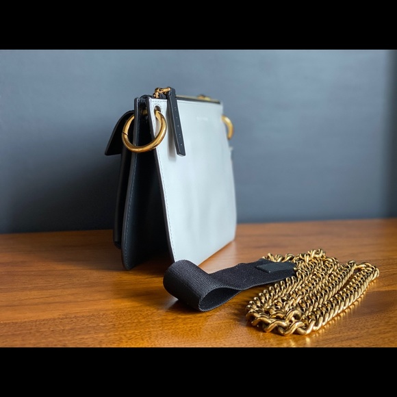 BANDOLEER TWO TONE POCKET CROSSBODY - Picture 3 of 8